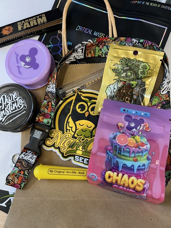 Christmas Bag Feminised Cannabis Seeds