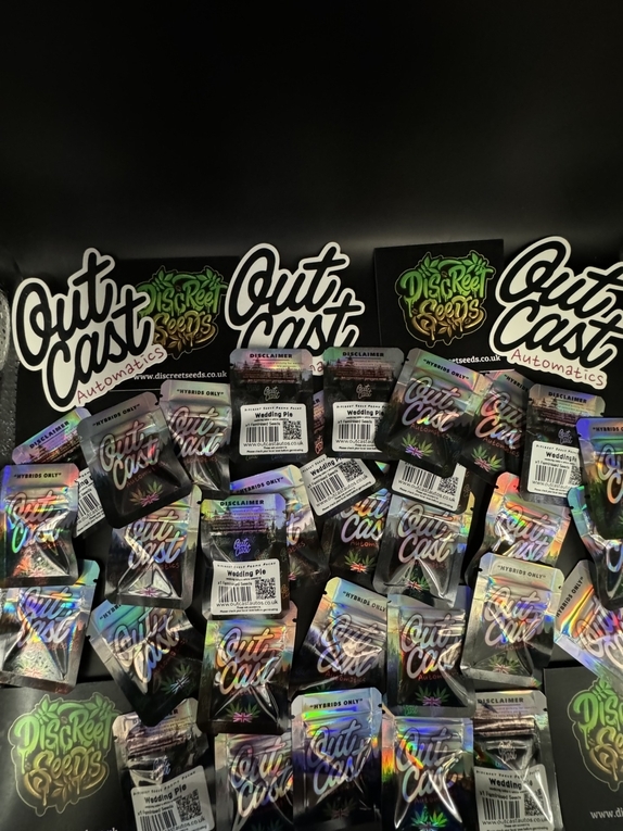 Outcast Autos Wedding Pie Cannabis Seeds